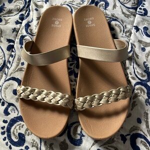 COPY - Shade and Shore Women’s sandals size 9 NEW